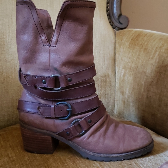 *SOLD* Genuine Leather Wrapped Harness Boots - Picture 2 of 10